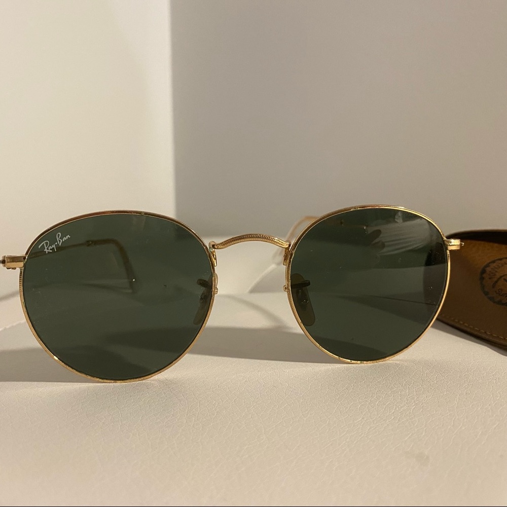 Round metal Ray-Ban Sunglasses